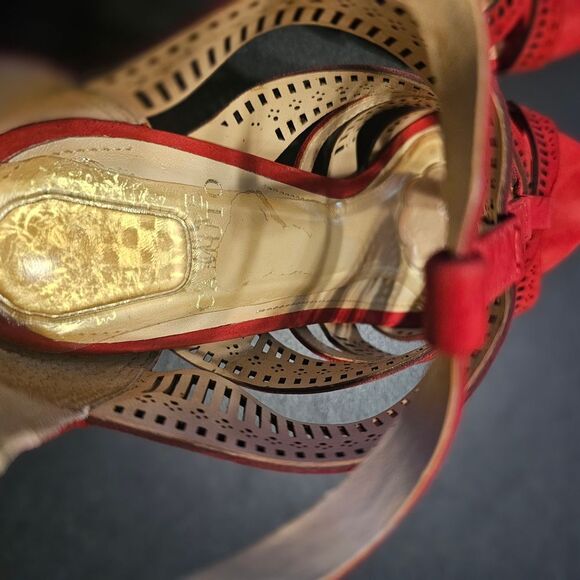 Vince Camuto Red Rose Strappy Suede Block Heels - Picture 5 of 9